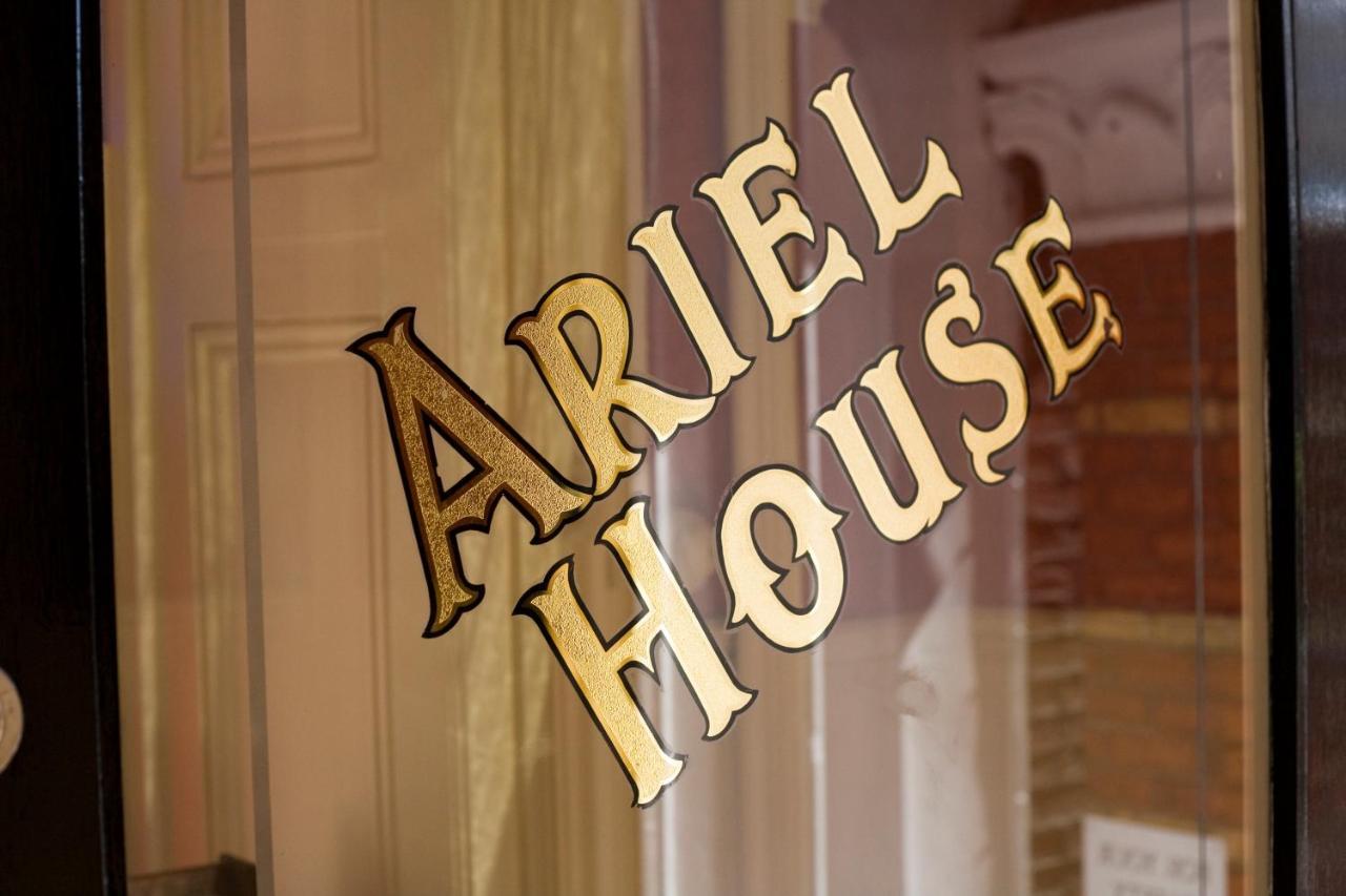 Ariel House Gasthuis 4*